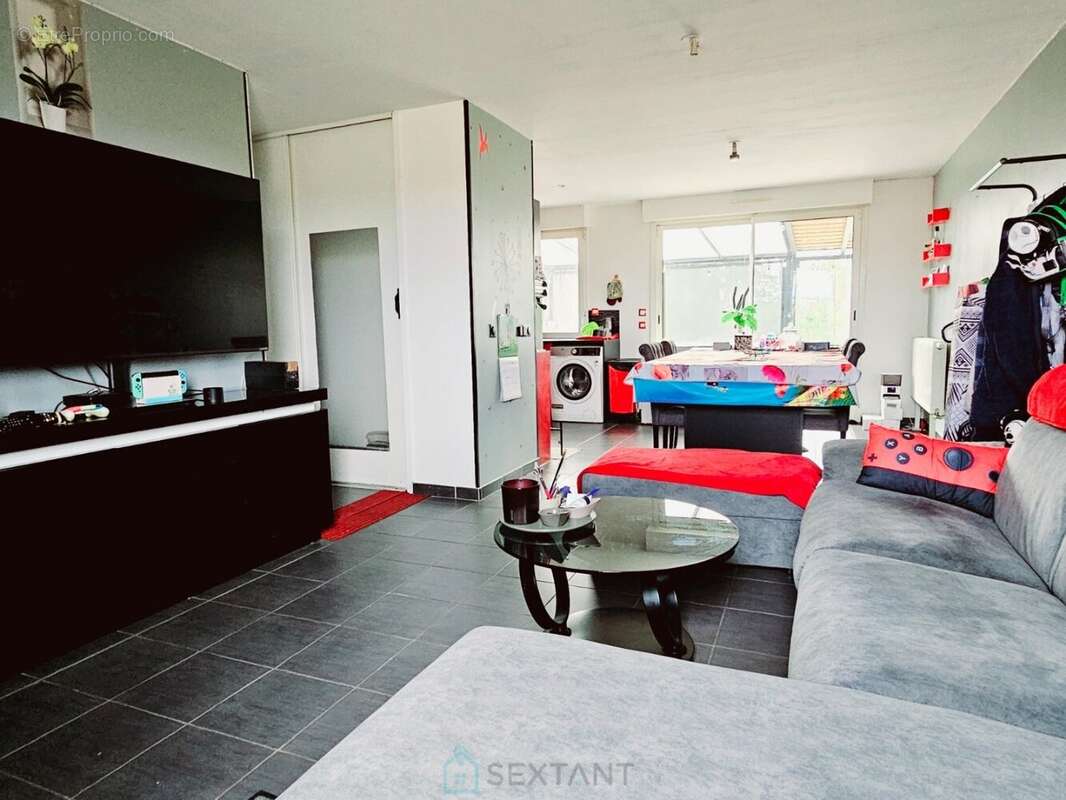 Maison de type T4 de 74m² située à GIREMOUTIERS - photo 2