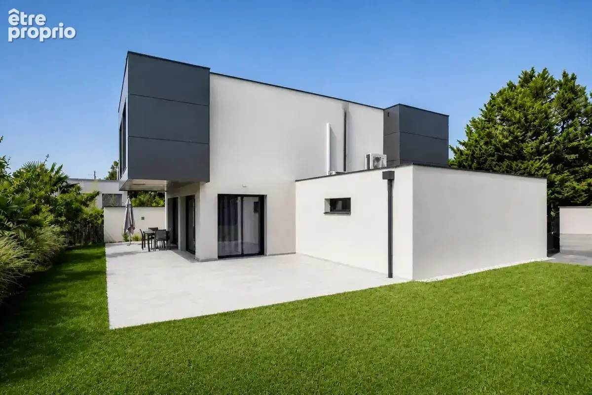 THONON-Corzent Villa  de 227 m² avec T2 indépendant - photo 3