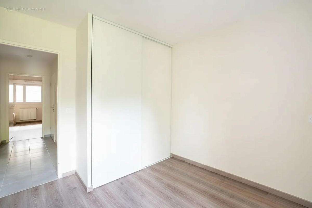 Appartement de 3 pièces de 65 m² à Villenave-d'Ornon - photo 8