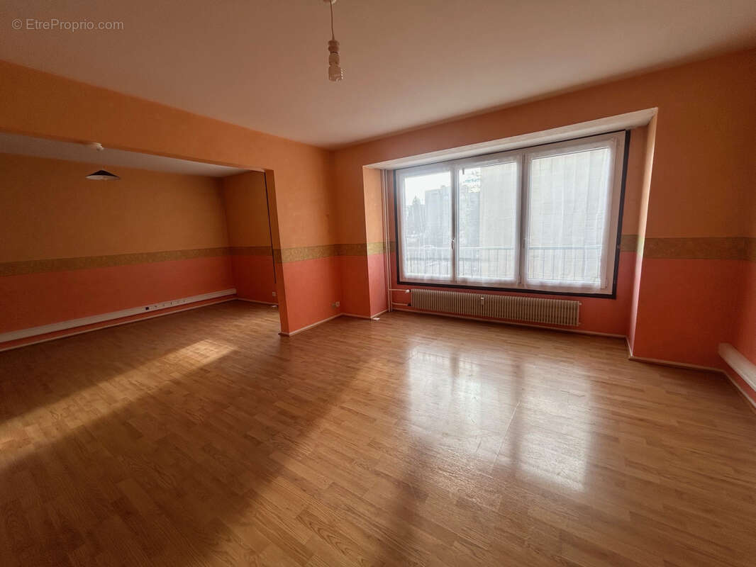 Appartement à CHAUMONT