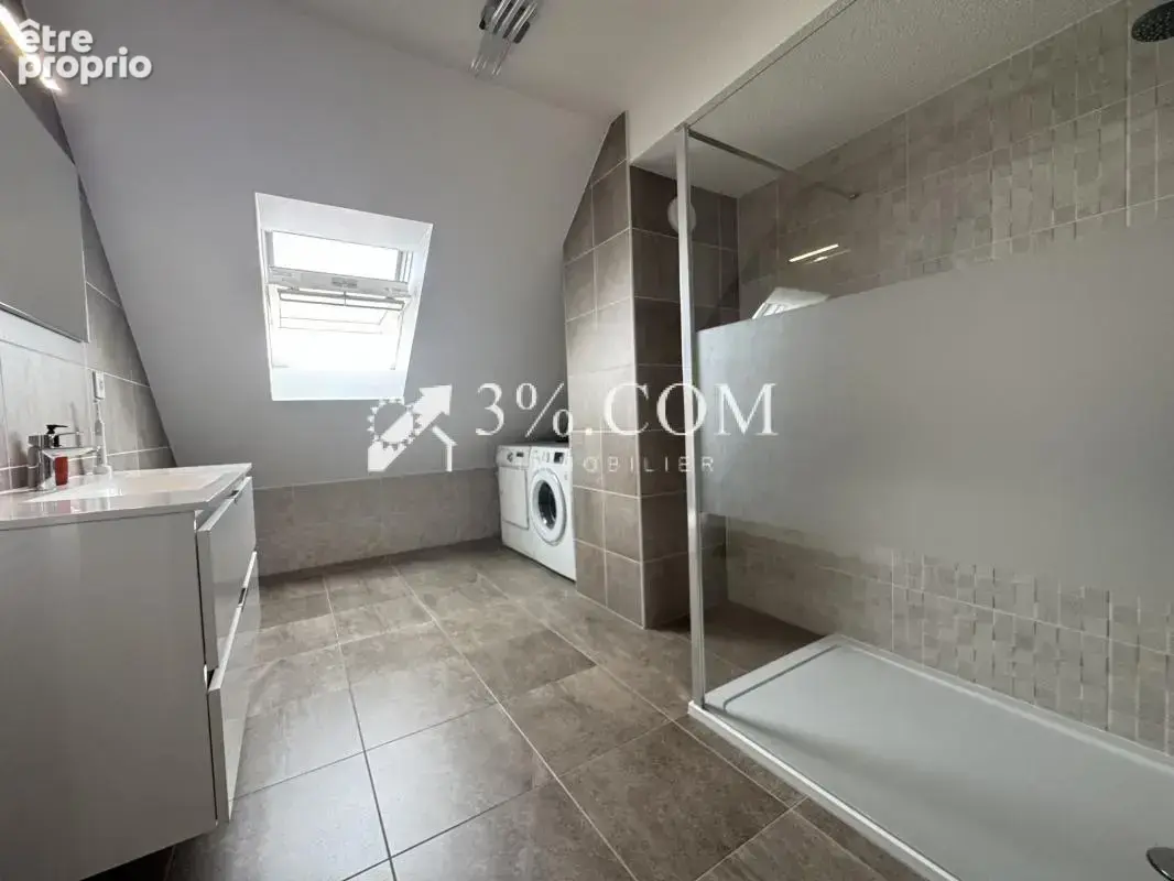 3%COM Magnifique appartement en dernier étage avec ascenseur - photo 8