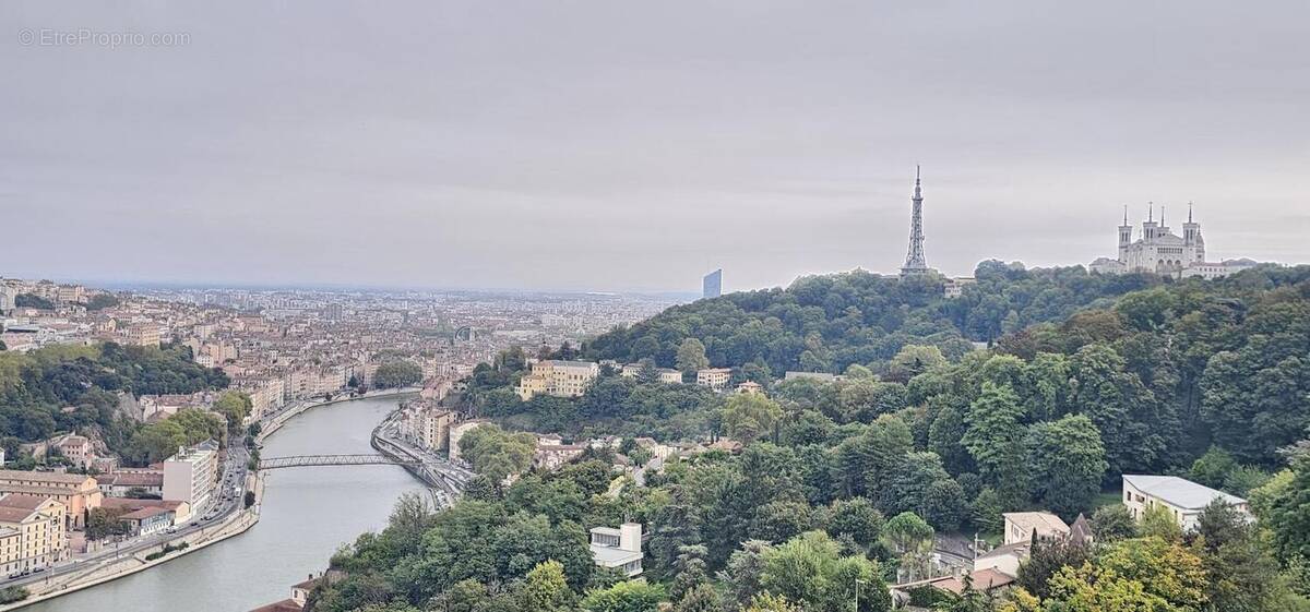 Appartement à LYON-9E