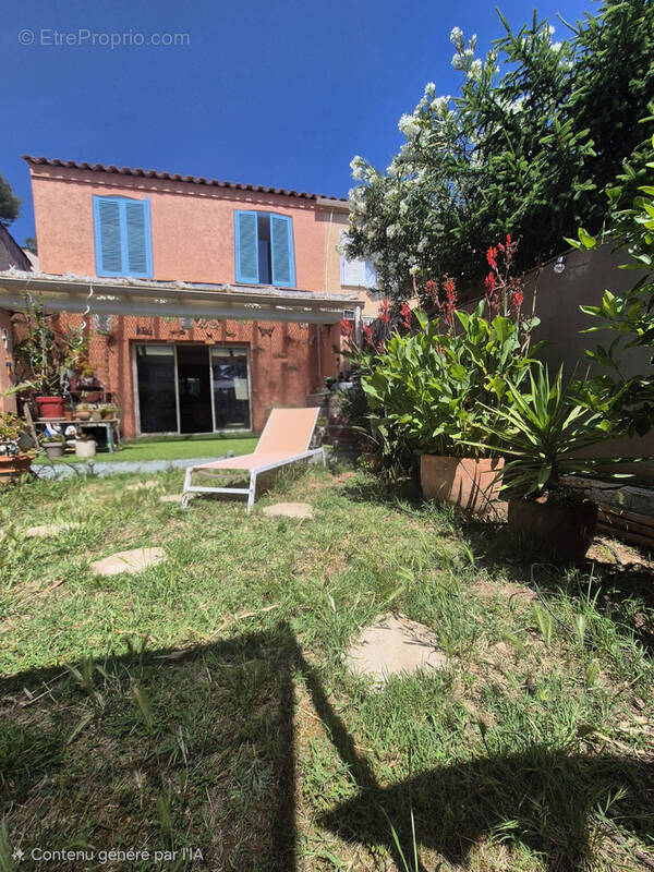 Maison à HYERES