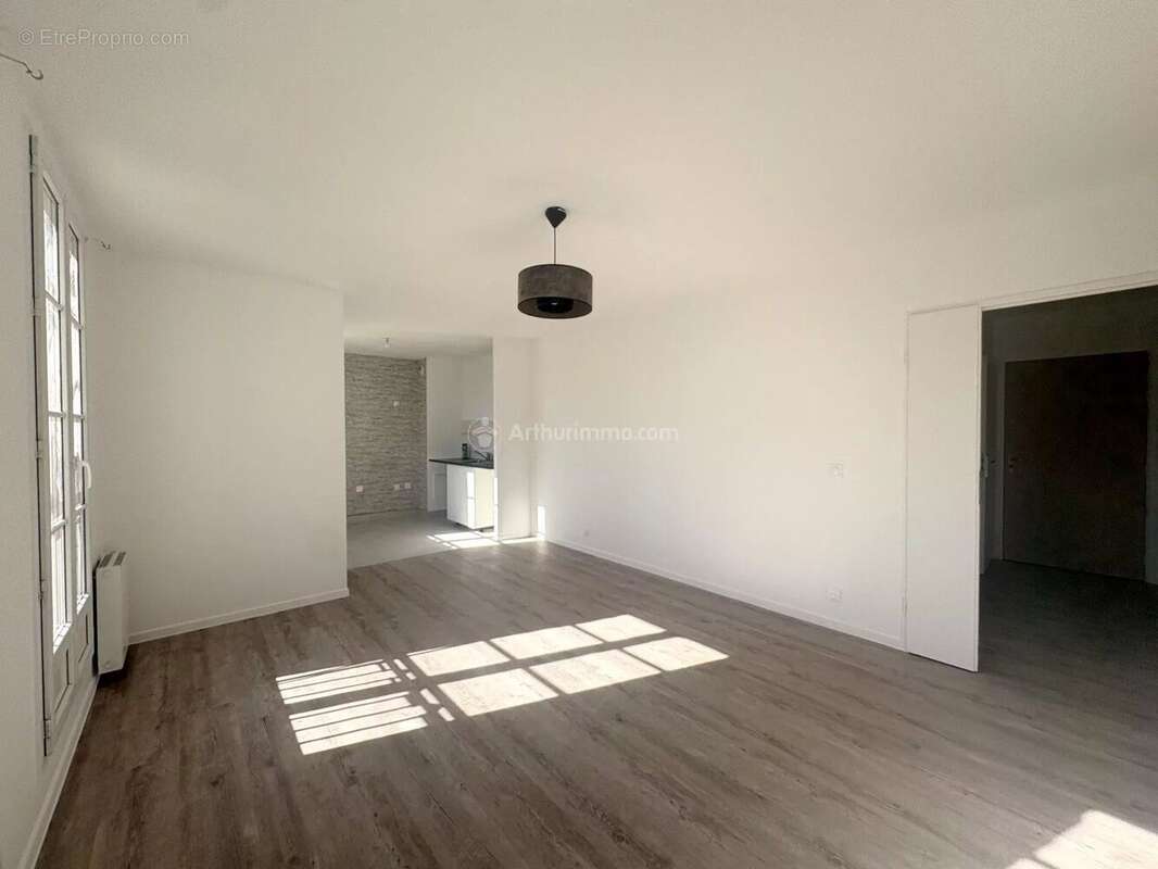Appartement à SERRIS