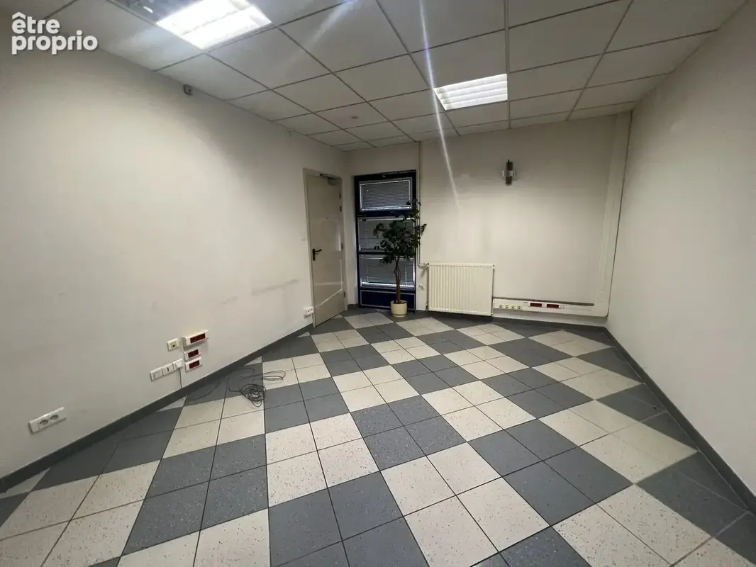 Commerce 384 m² à vendre à Kingersheim (68260) - photo 4