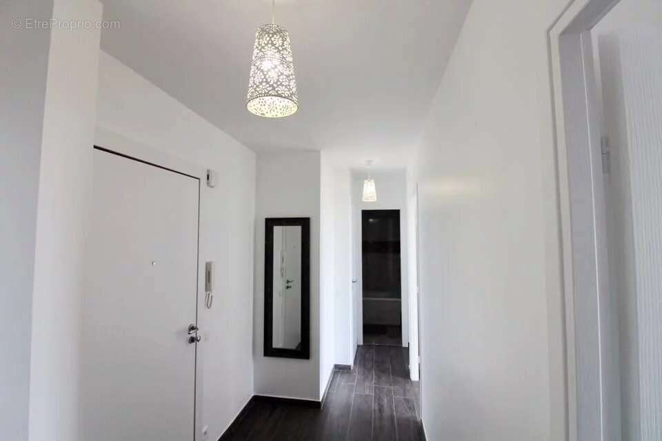 Appartement à ROQUEBRUNE-CAP-MARTIN