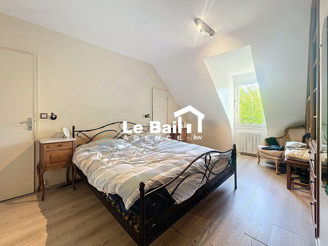 Maison 161 m² à Boissy-L'aillerie  - photo 7