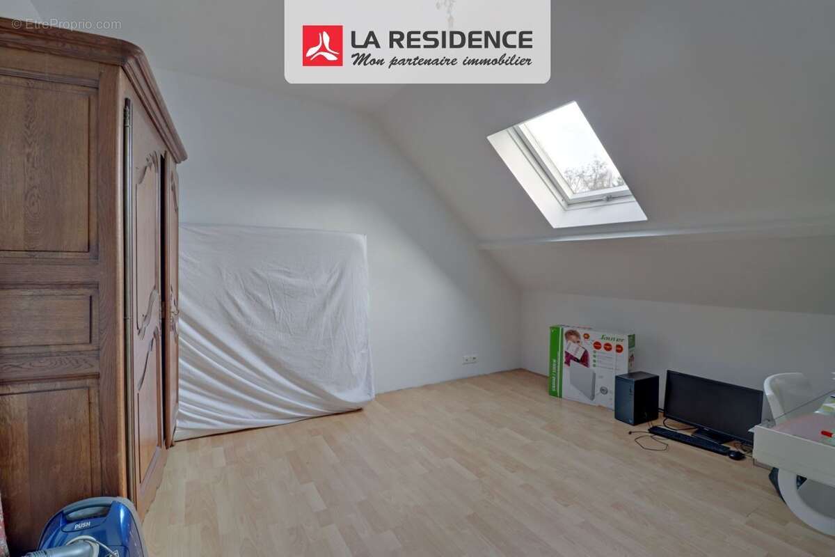 Maison à MAREIL-SUR-MAULDRE