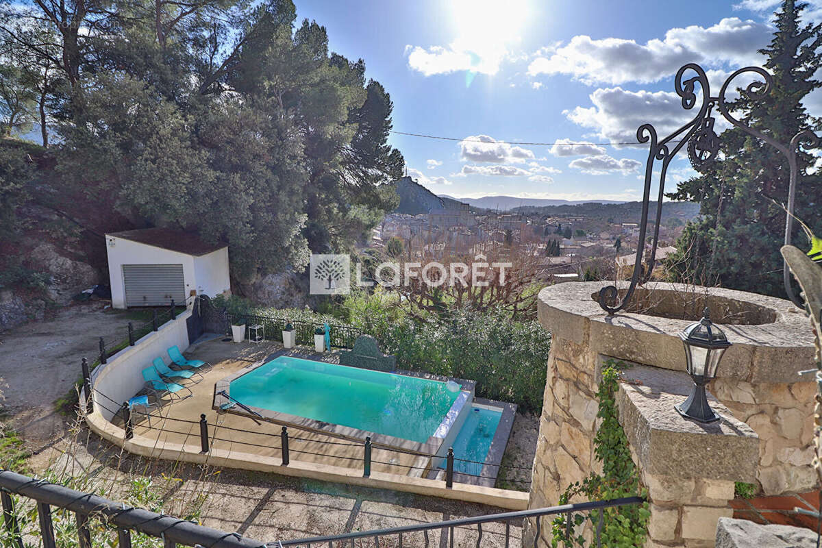 Maison à ROQUEVAIRE