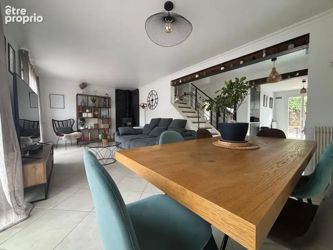 Maison 6 pièces 117 m² à vendre à Saintry-Sur-Seine (91250) - photo 2