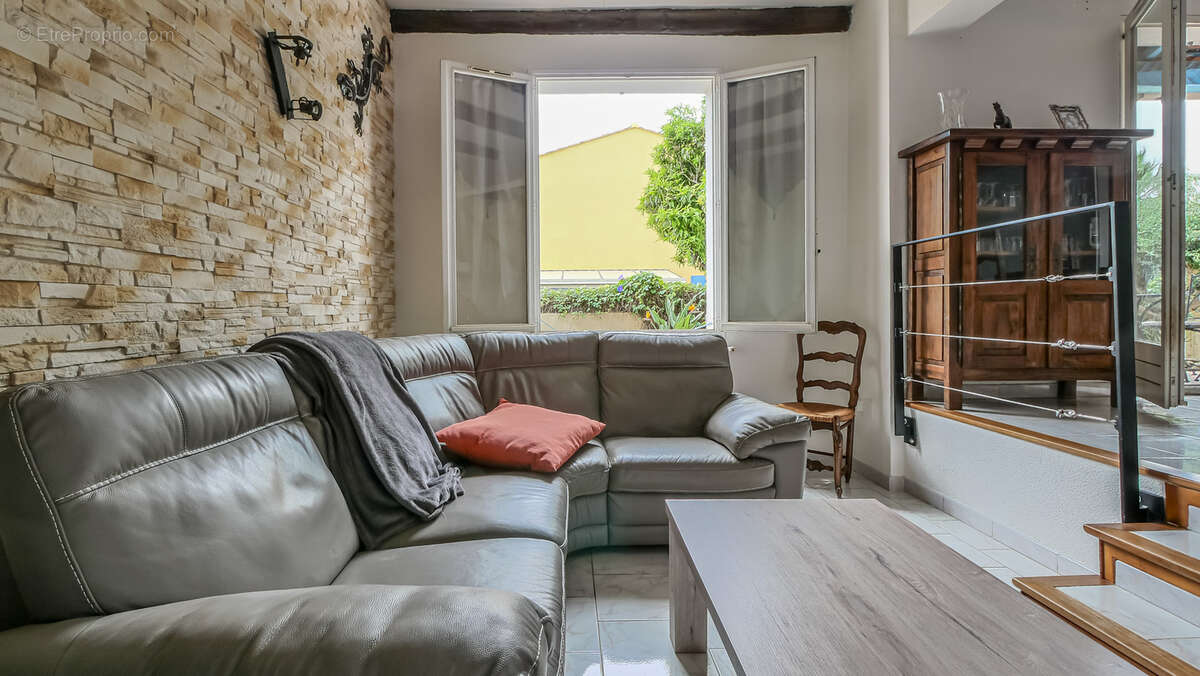 Maison à HYERES