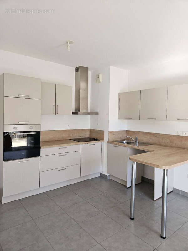 Appartement à MARSEILLE-1E