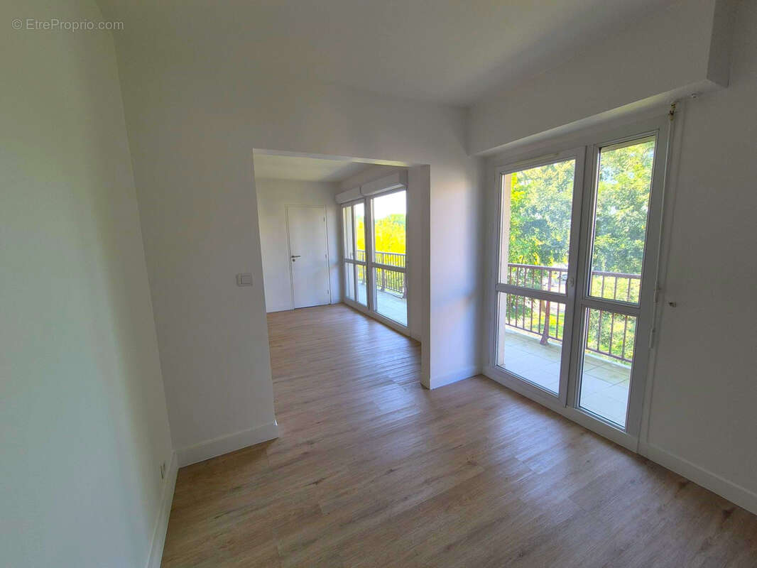 Appartement à VELIZY-VILLACOUBLAY