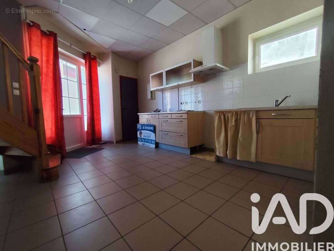 Photo 4 - Maison à SURY-LE-COMTAL
