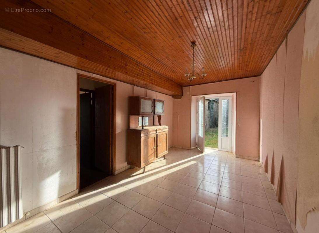 Maison à QUESTEMBERT