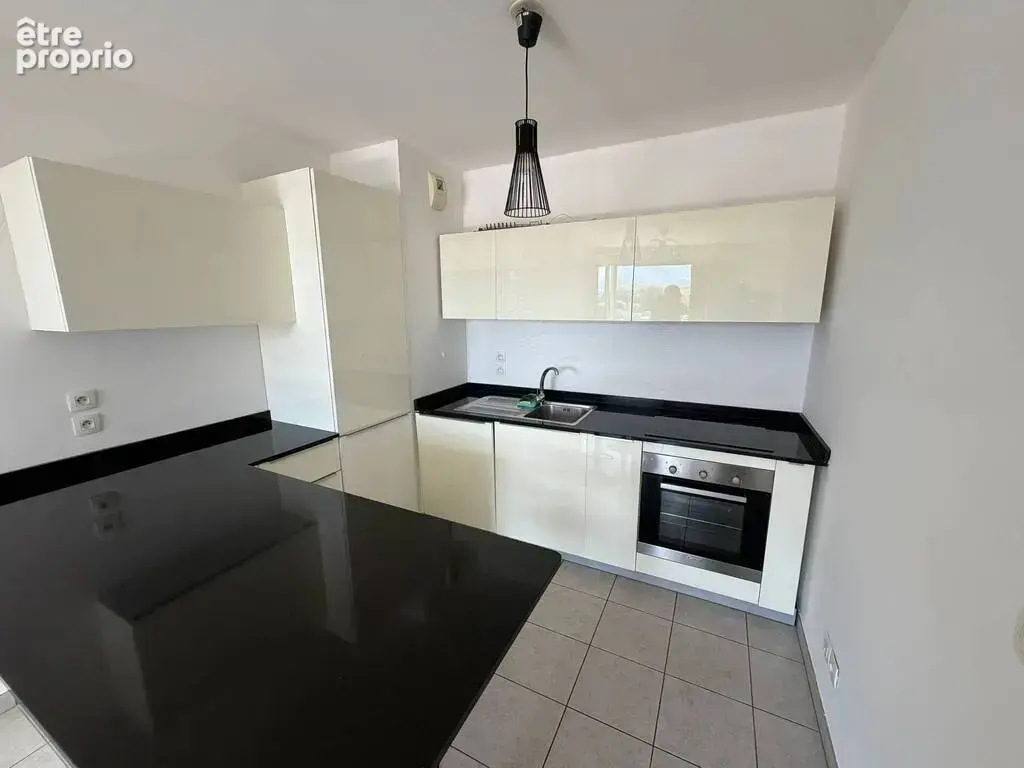 Appartement à CESSY