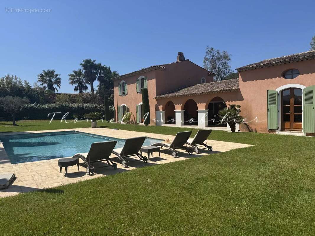 Maison à GRIMAUD