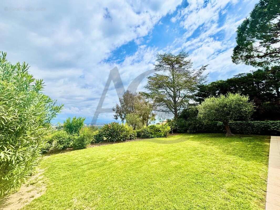 Maison à VILLENEUVE-LOUBET