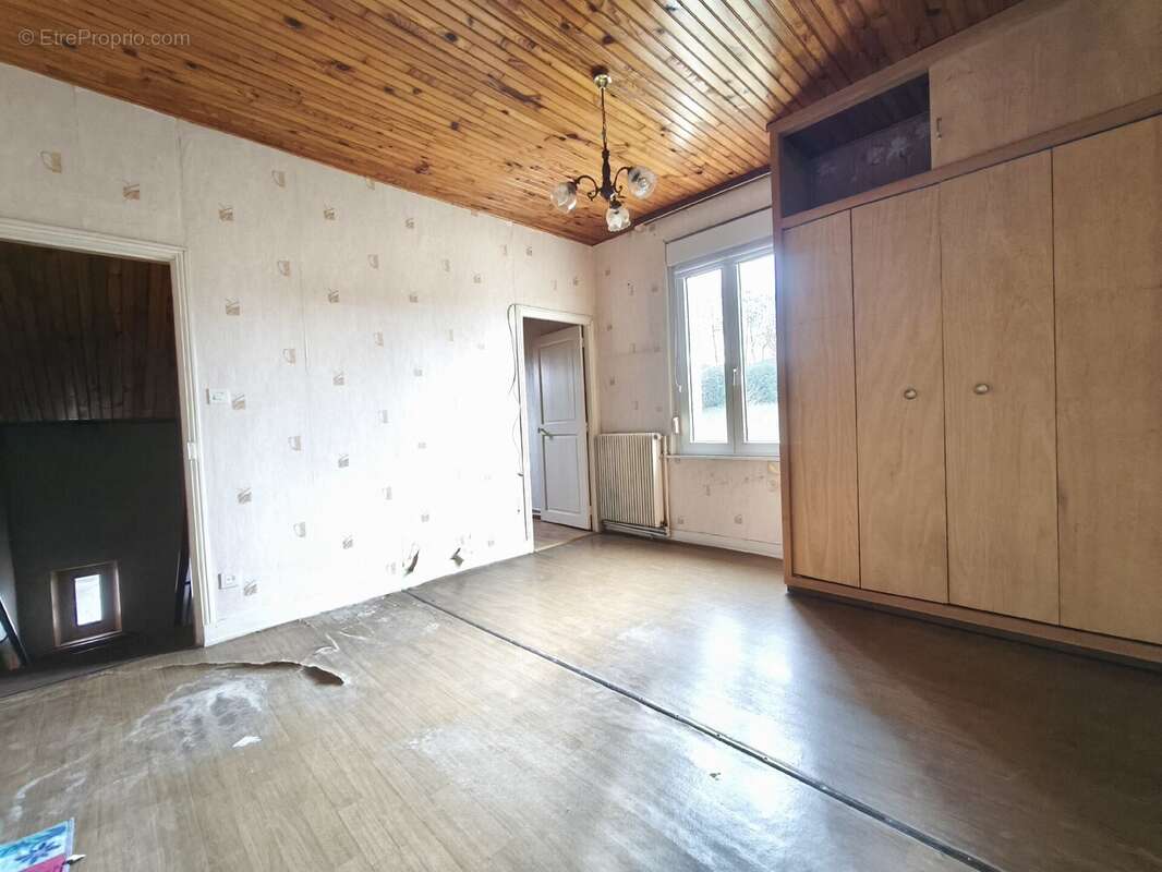 Maison à JEANDELAINCOURT