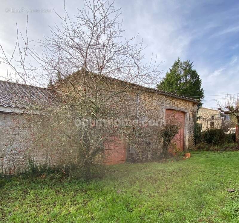 Maison à BUNZAC