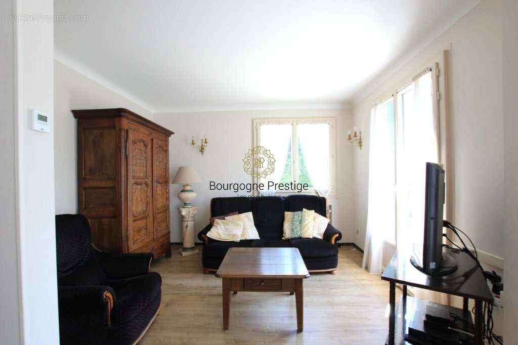 Maison à PONT-DE-VAUX