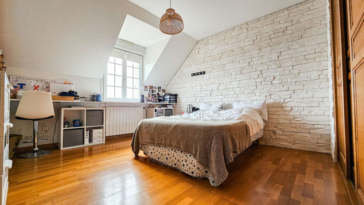 Maison à HOUILLES