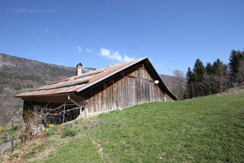 Maison à THONES