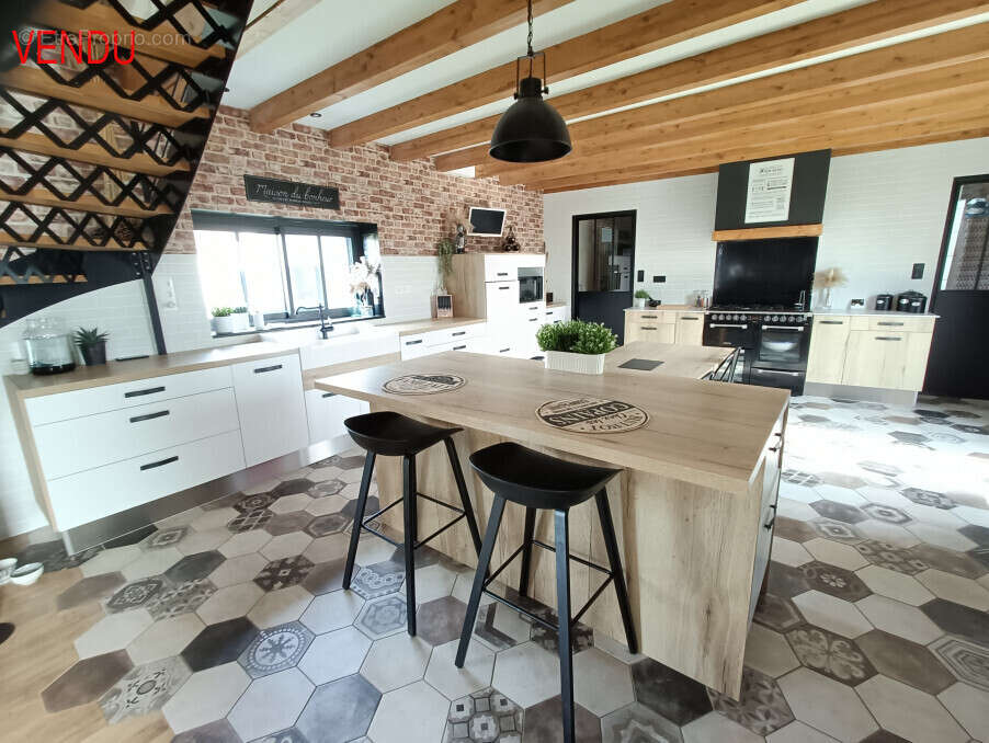 Maison à SAINTE-RADEGONDE