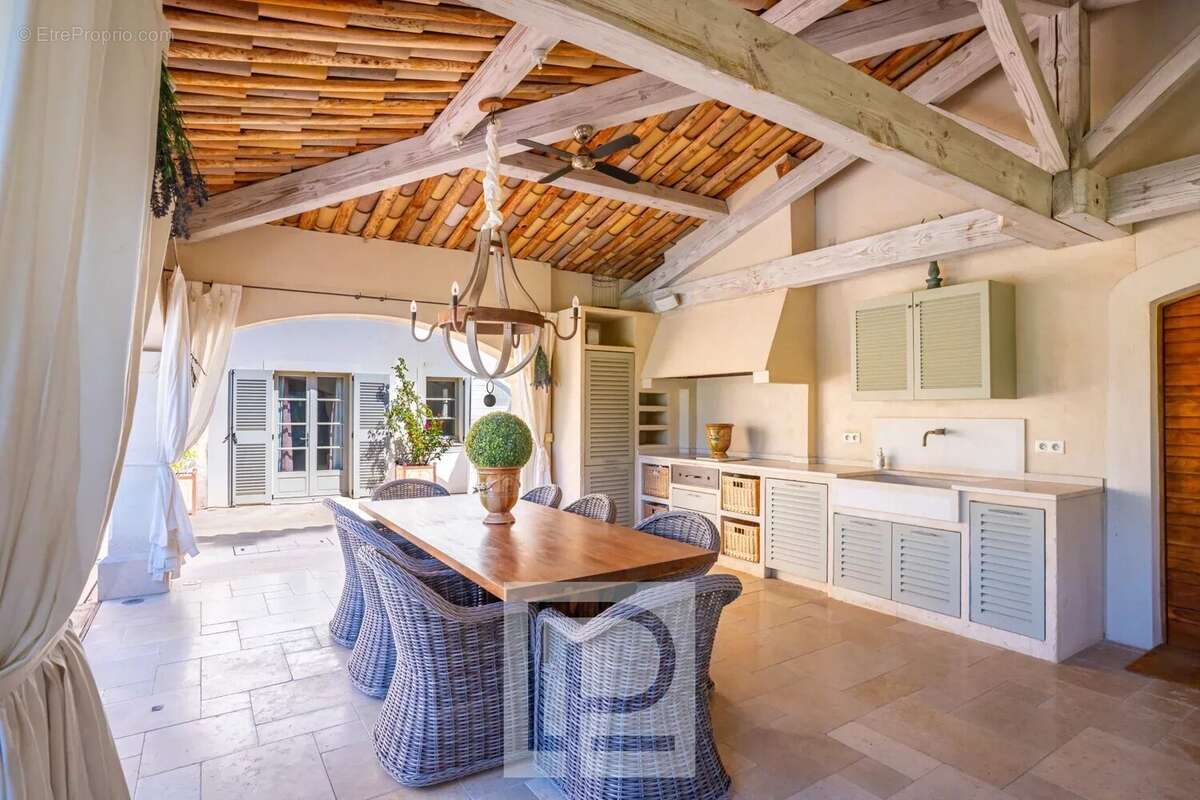 Maison à MOUANS-SARTOUX