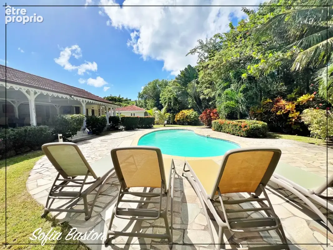 Sainte-Anne Plage – Villa T7 de 220 m²hab.+ 231m2 de terrasses - Piscine - bungalows annexes– Terrain 1 409 m² – Martinique (972 - photo 27