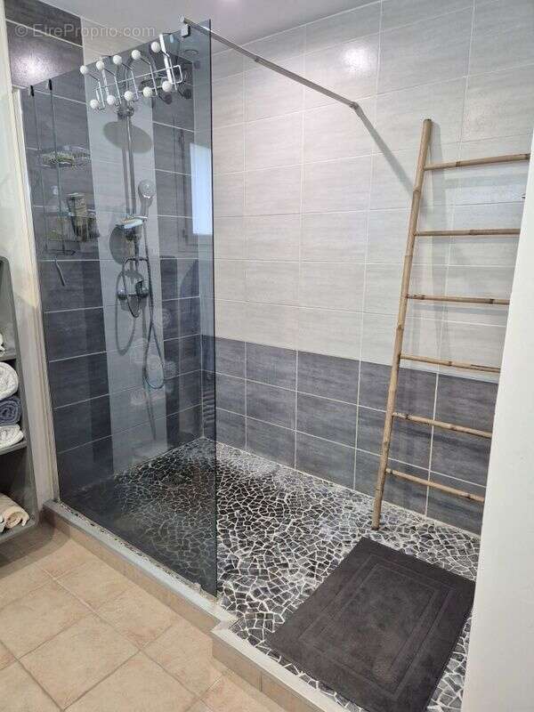 Maison à JUIGNE-DES-MOUTIERS