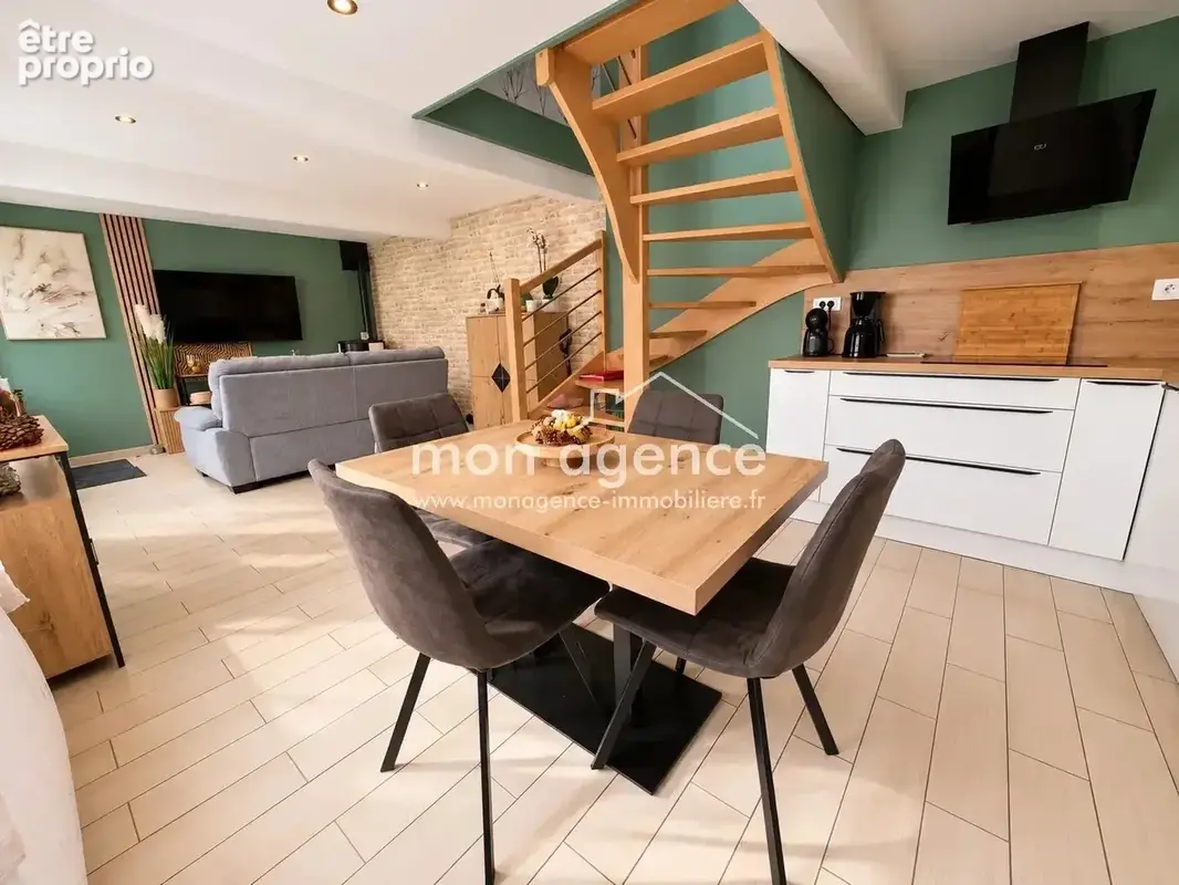Vente – Maison de ville avec jardin et terrasse – Neufchâtel-en-Bray - photo 7
