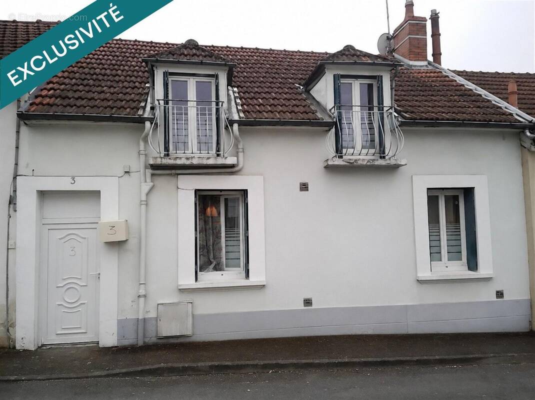 Photo 1 - Maison à COMMENTRY