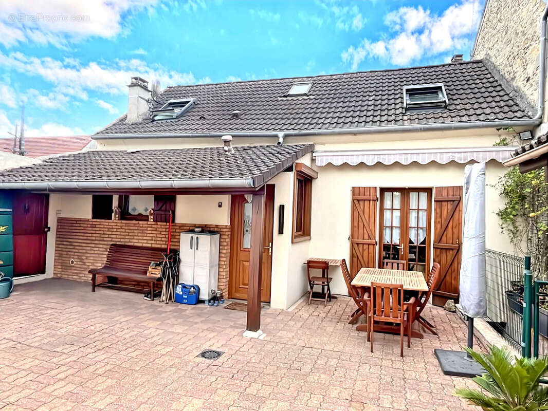 Maison à LIANCOURT