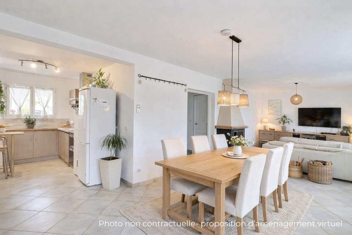 Maison à SAINT-LAURENT-D'AIGOUZE