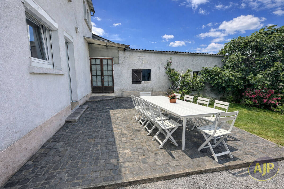 Maison à LA ROMAGNE