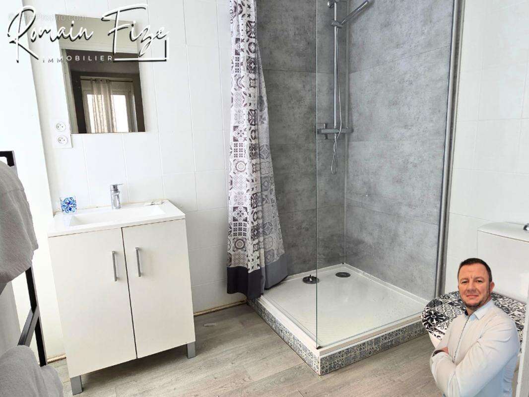 Commerce à COURTILS