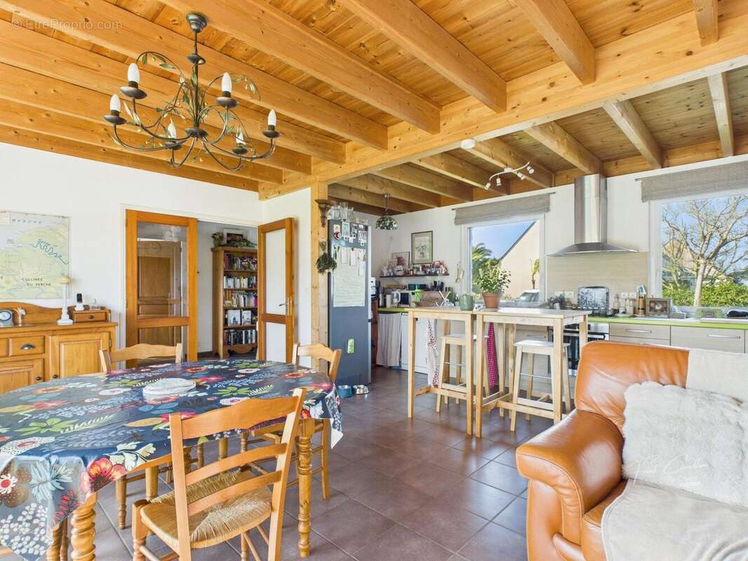 Maison 129 m² à Kermaria-Sulard  - photo 5