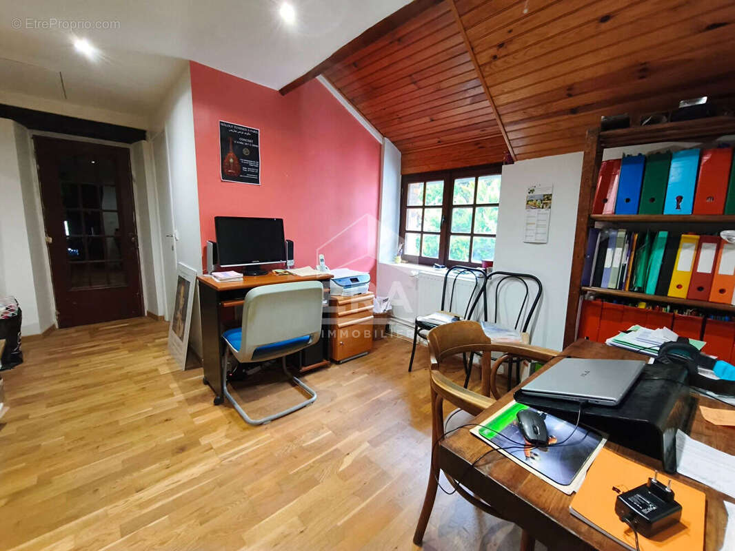 Maison à FONTAINE-LA-RIVIERE