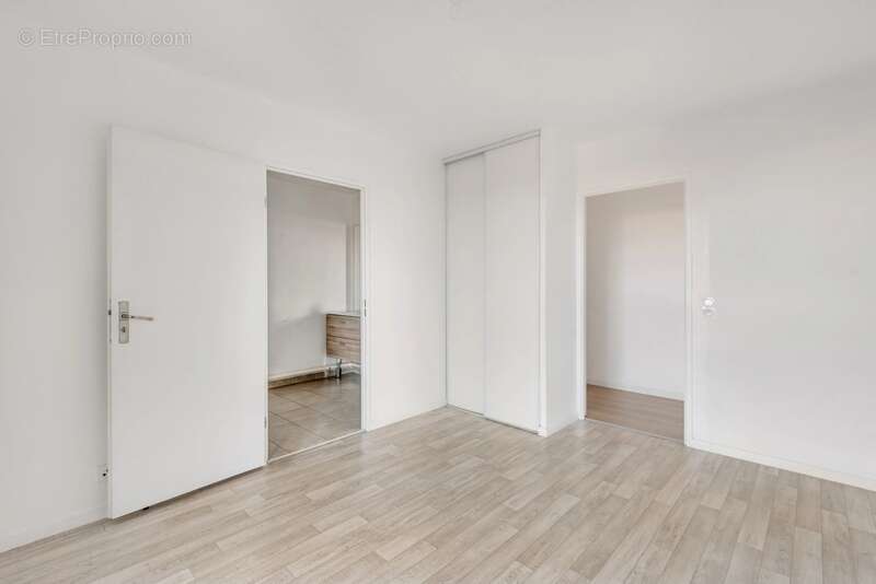 Appartement à EPINAY-SUR-SEINE