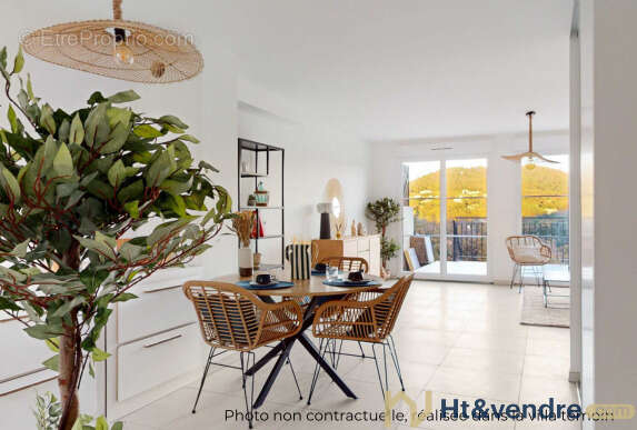 Maison en duplex neuf avec jardin, jacuzzi et vue exceptionnelle sur le massif des Maures - photo 2