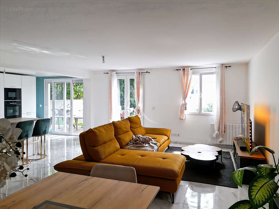 Maison à CERGY