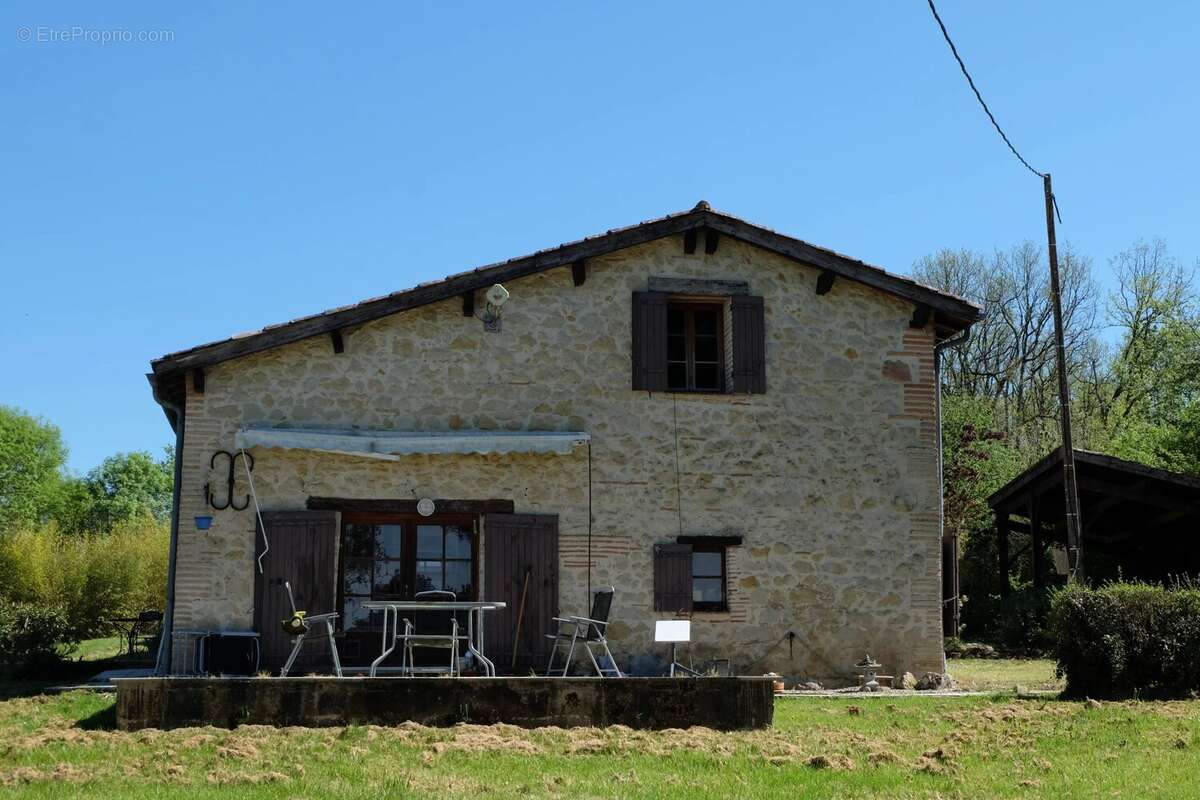 Maison à TOMBEBOEUF