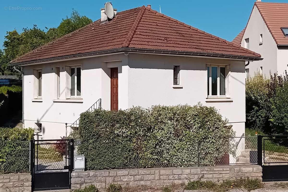 Maison à MESSIGNY-ET-VANTOUX