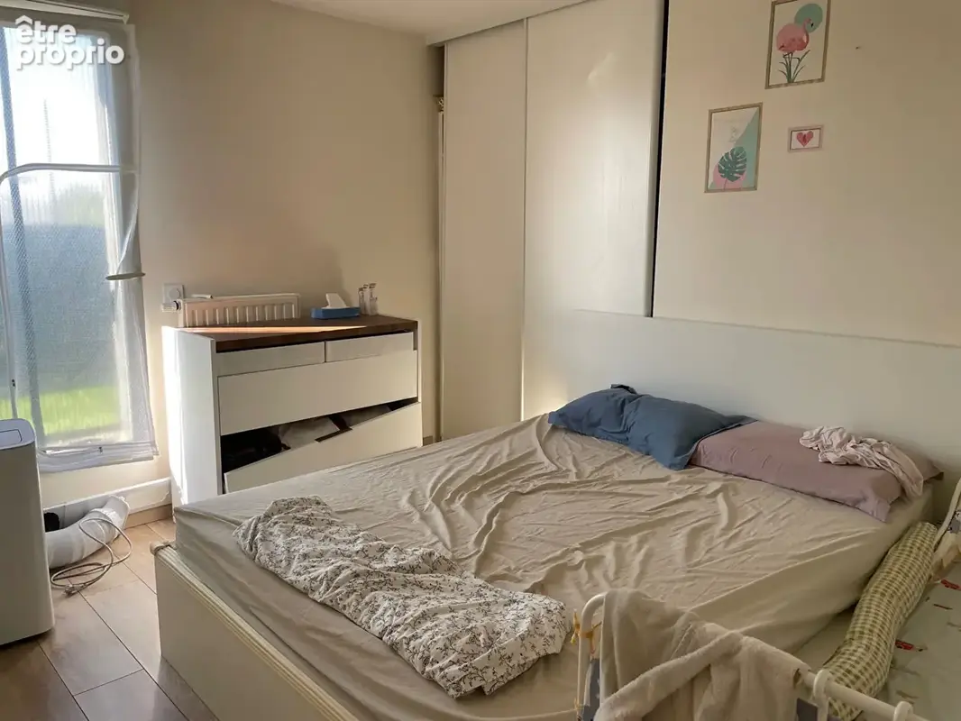 3 pièces en dernier étage avec balcons, ascenseur et parking en sous-sol. - photo 9