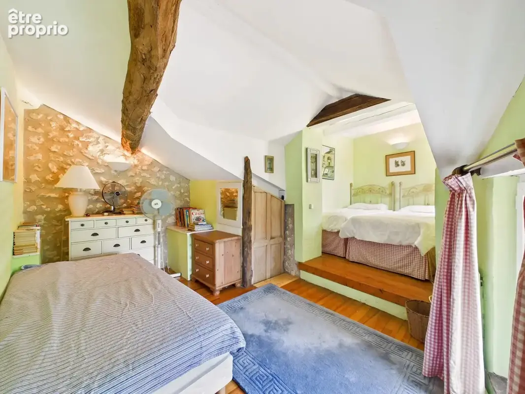 Résidence de campagne isolée avec cinq chambres, une piscine et des belles vues - photo 18