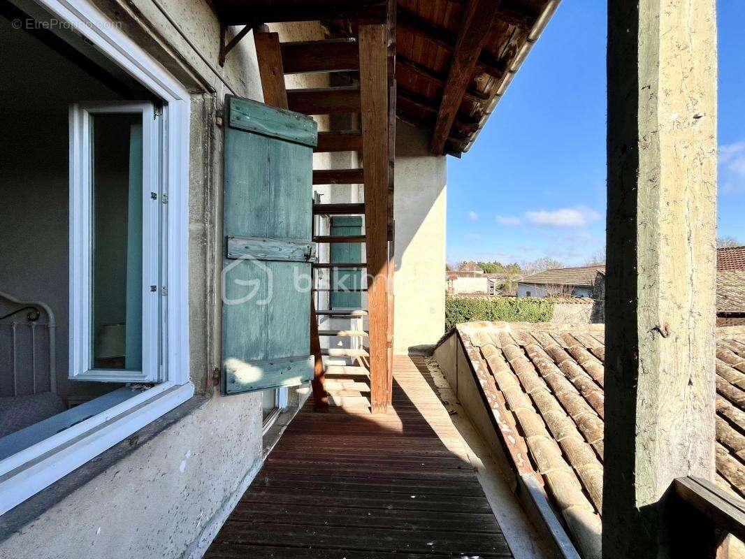 Appartement à CRECHES-SUR-SAONE