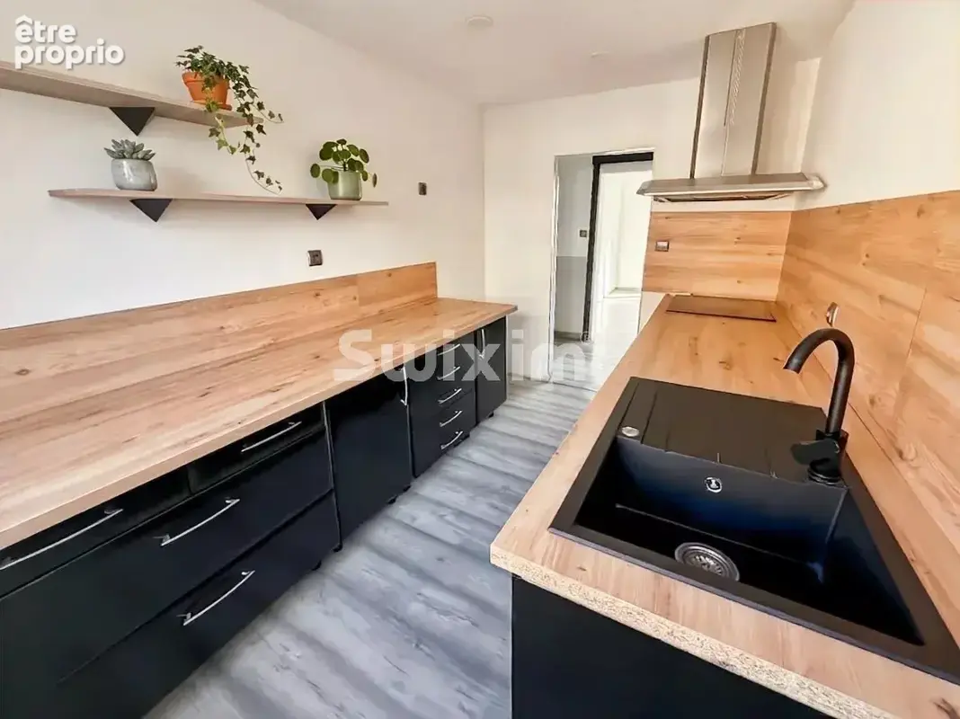 Appartement à BOURG-SAINT-ANDEOL