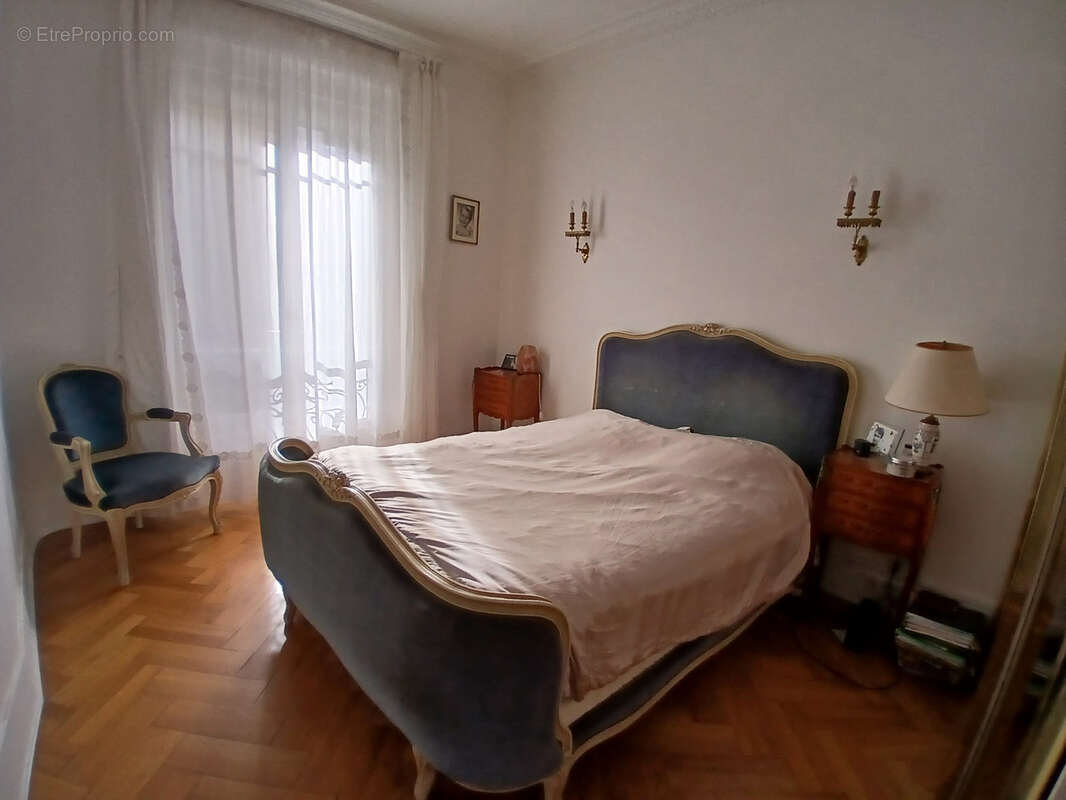 Appartement à PARIS-12E