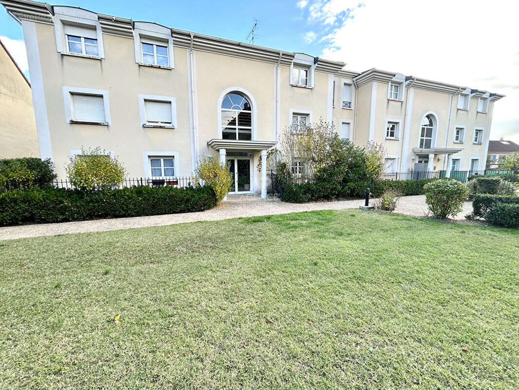 Appartement à CARRIERES-SOUS-POISSY